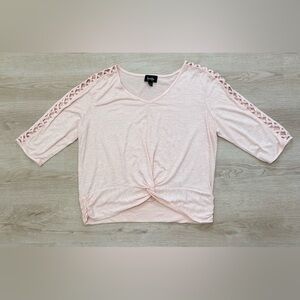 By & By Twist Front Crop Top - Light Pink - XXL - Cutout Sleeve, Flattering Fit